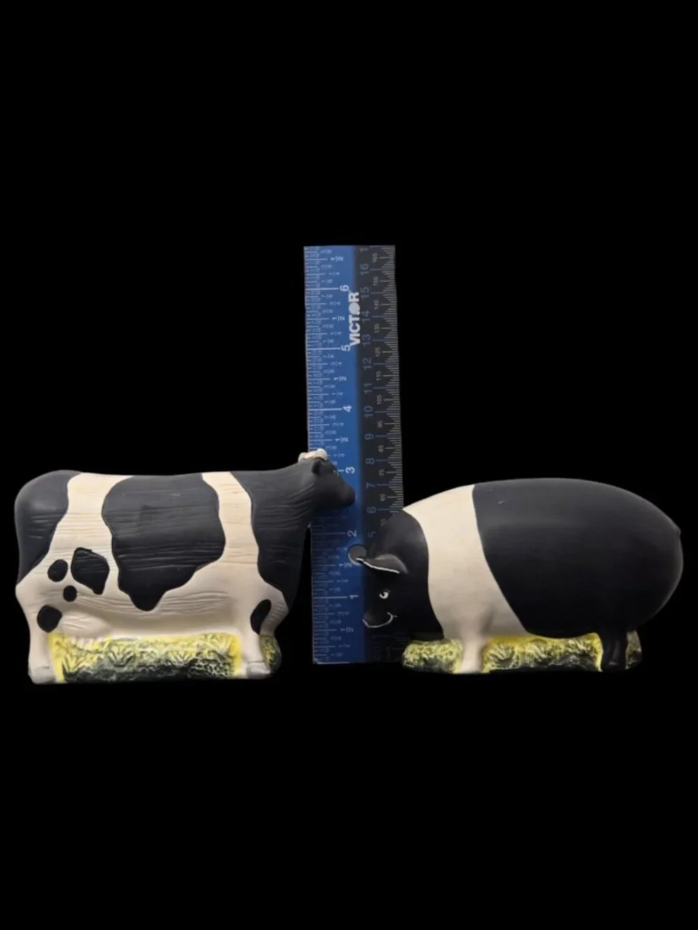 Sakura Cow Pig Salt Pepper Shaker Set Hand Painted Farm Country Core Vintage